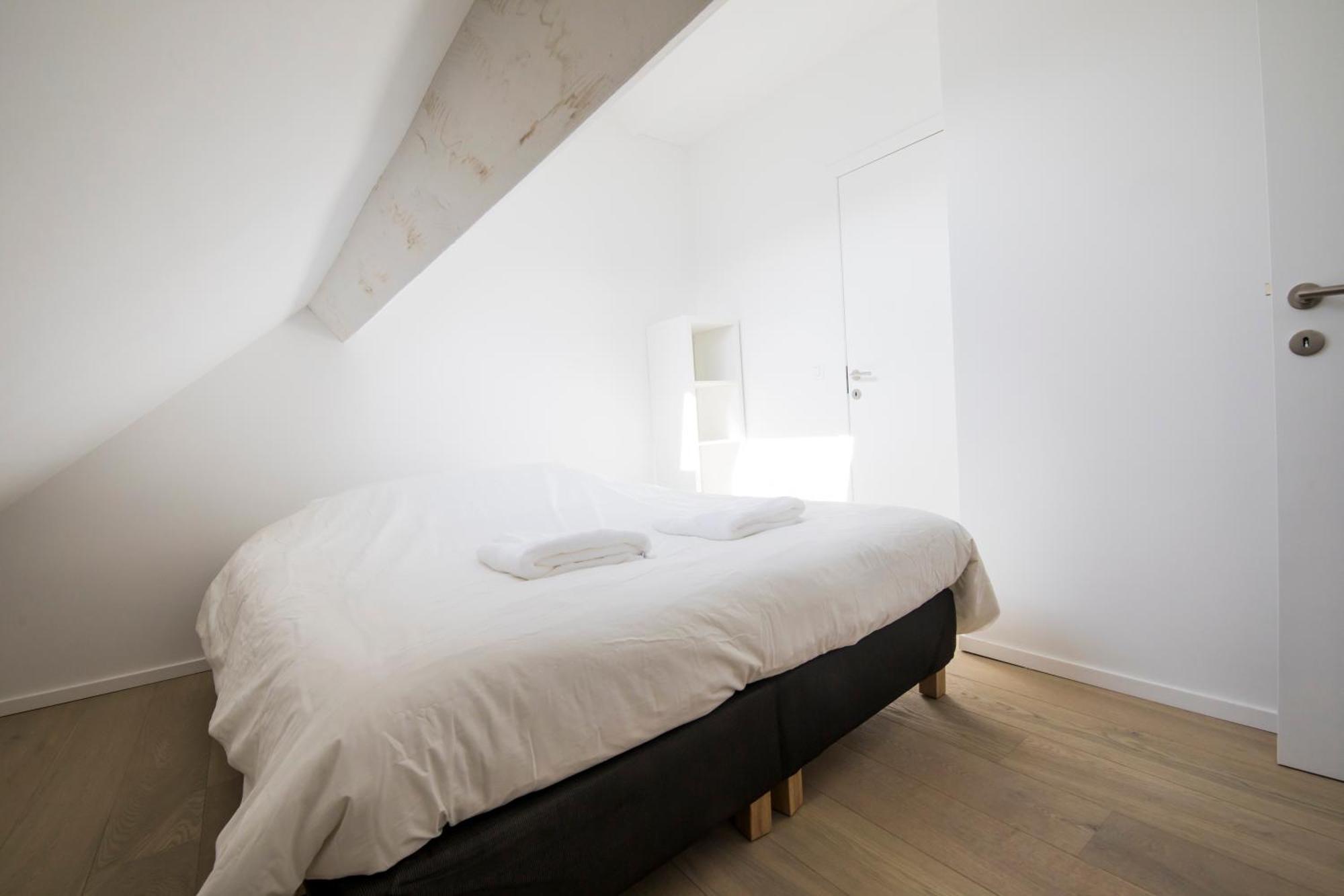Travelease - Midi Bed & Breakfast Anderlecht Exterior photo